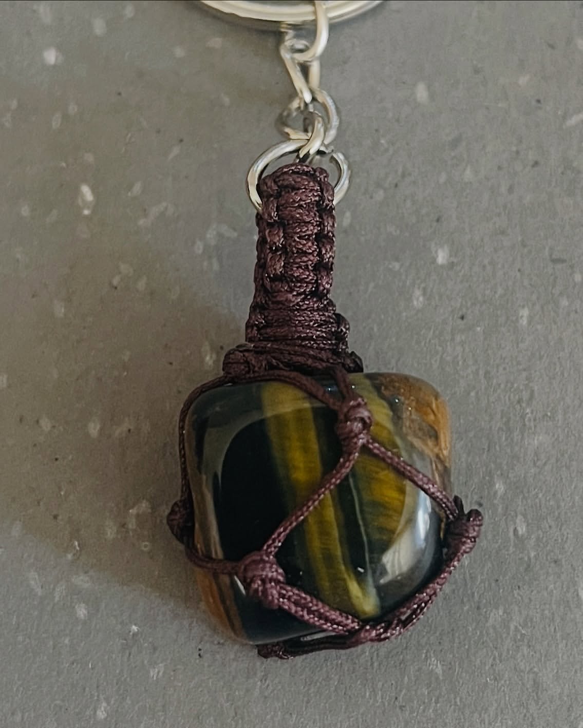 جاکلیدی و آویز کیف سنگ طبیعی چشم ببر