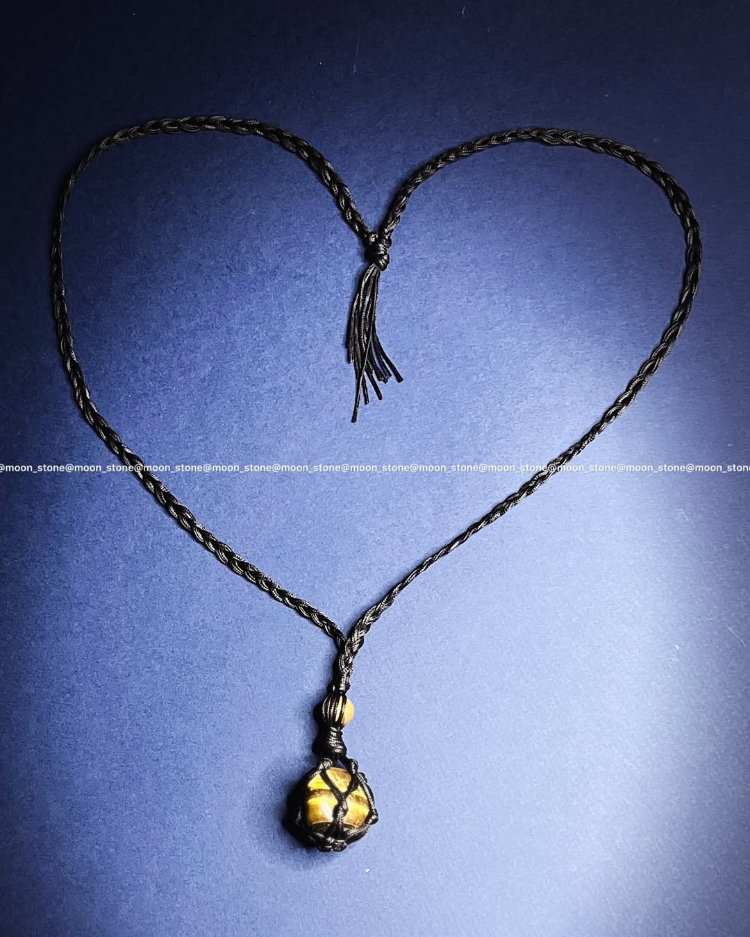 گرنبند سنگ طبیعی بافت سنتی چشم ببر